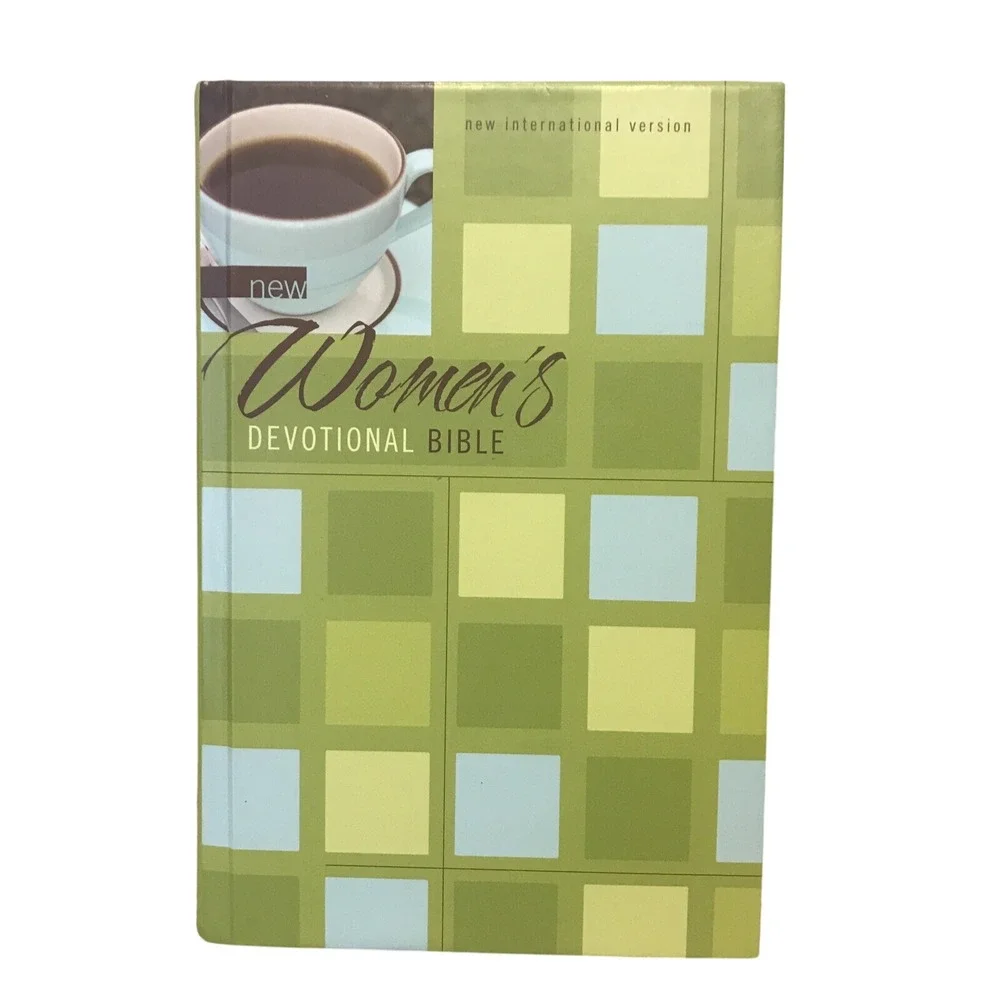 Womens Devotional Bible, Isbn 0-310-93613-6,‎ USA Printed, 2006, Hardcover Book